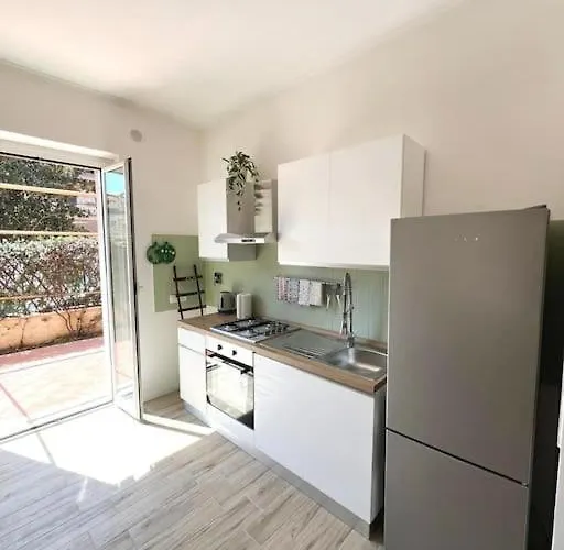 Delizioso A 5 Minuti Dalla Metro A 아파트 로마