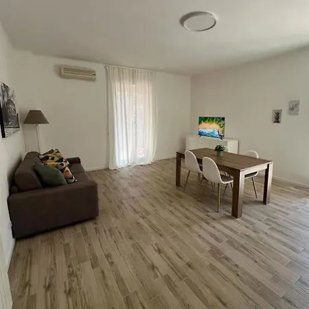 Apartment Delizioso A 5 Minuti Dalla Metro A Rome